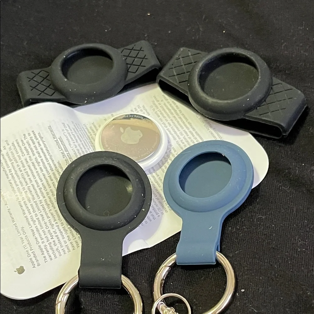 Black and Blue Silicone Keychain Holder for AirTag with Air Tag